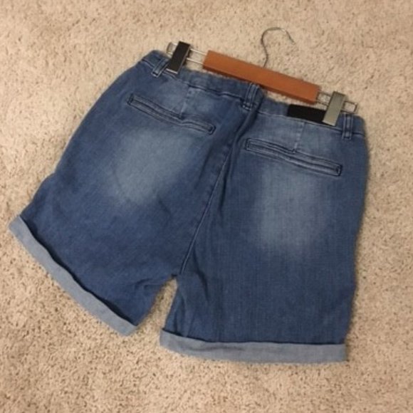 Ichi Stretchy Denim 'Raven Shadow Boyfriend' Jean Shorts - Picture 4 of 8